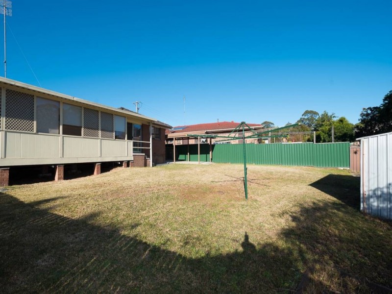 16 Karina Drive, Narara NSW 2250