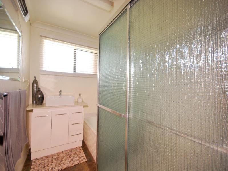 28 Mangrove Road, Narara NSW 2250