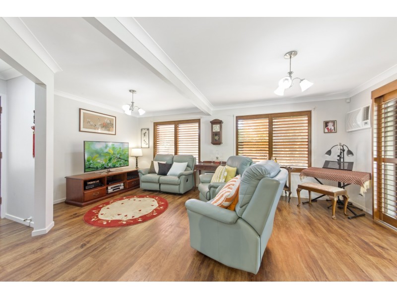 7 Maya Street, Wyoming NSW 2250