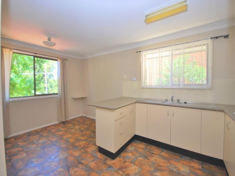 8 Barkala Street, Lisarow NSW 2250