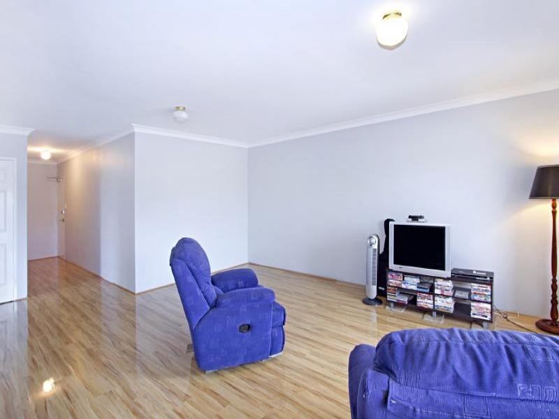 15/145 Faunce Street, Gosford NSW 2250