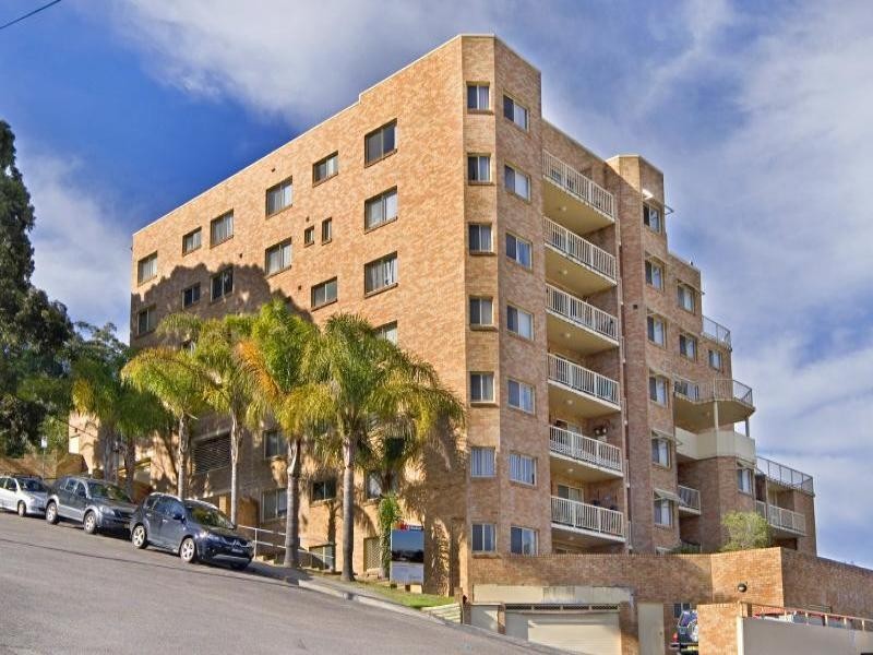 15/145 Faunce Street, Gosford NSW 2250