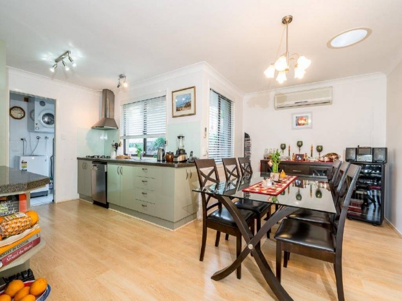 6 Liana Close, Narara NSW 2250