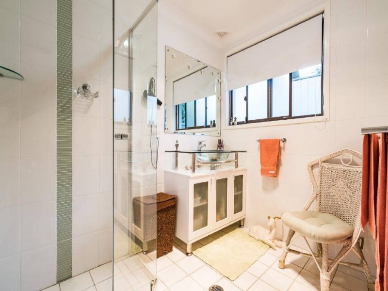 6 Liana Close, Narara NSW 2250