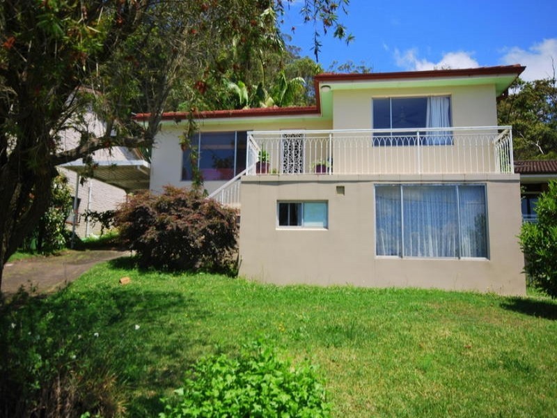 39 Tania Drive, Point Clare NSW 2250