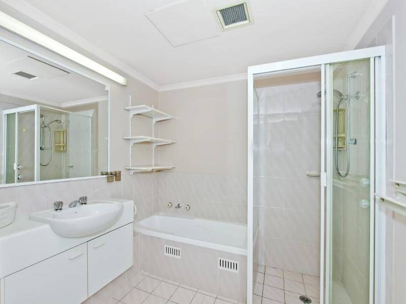 71/91-95 John Whiteway Drive, Gosford NSW 2250