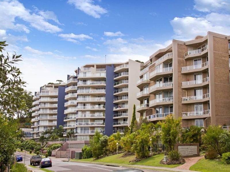 71/91-95 John Whiteway Drive, Gosford NSW 2250