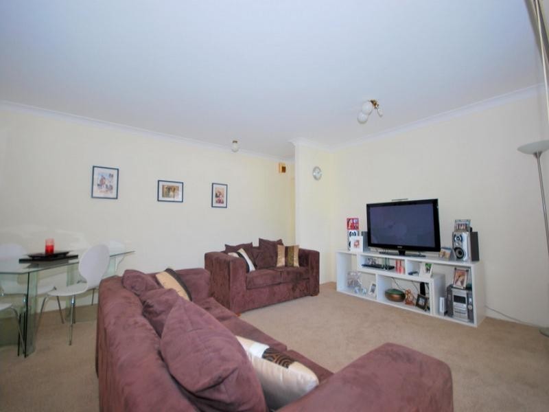 2/70 Karalta Road, Erina NSW 2250