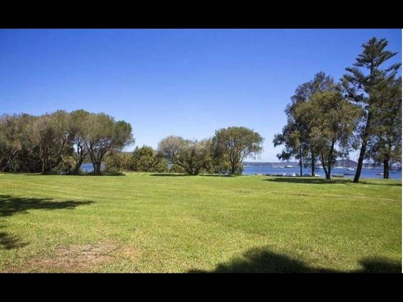 1 Frederick Street, East Gosford NSW 2250