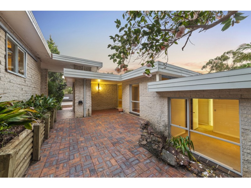34 Scott Street, Point Clare NSW 2250