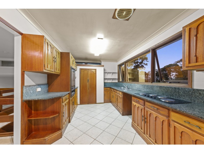 34 Scott Street, Point Clare NSW 2250