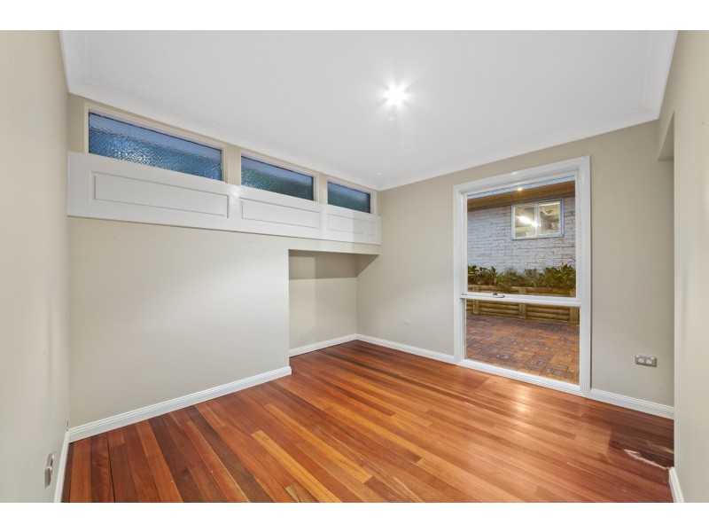 34 Scott Street, Point Clare NSW 2250
