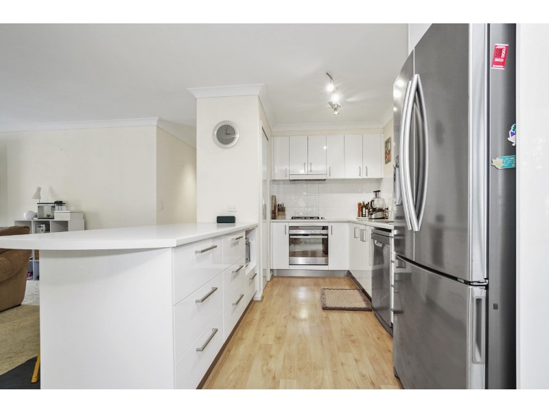 7 Larbonya Avenue, Wyoming NSW 2250