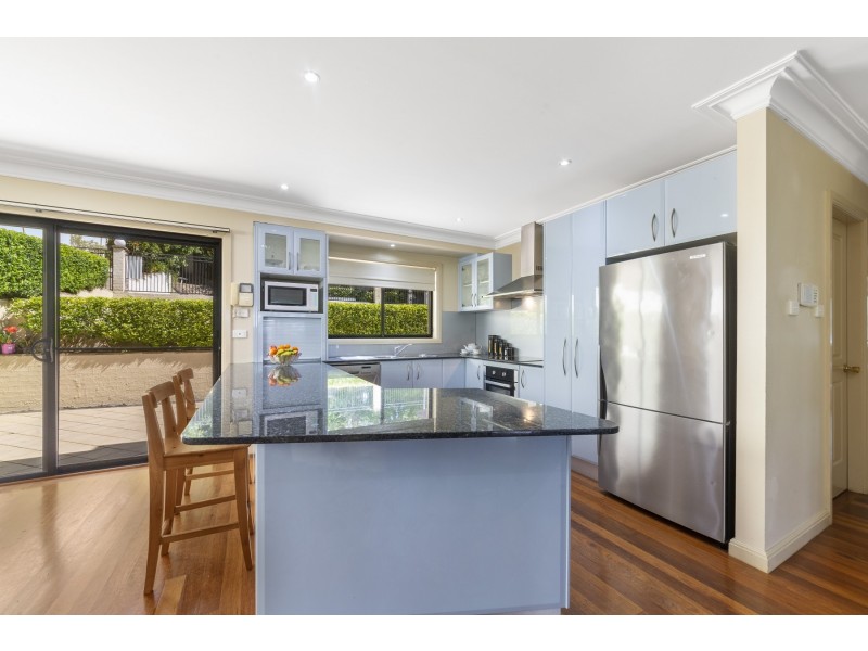 32 Berrys Head Road, Wyoming NSW 2250