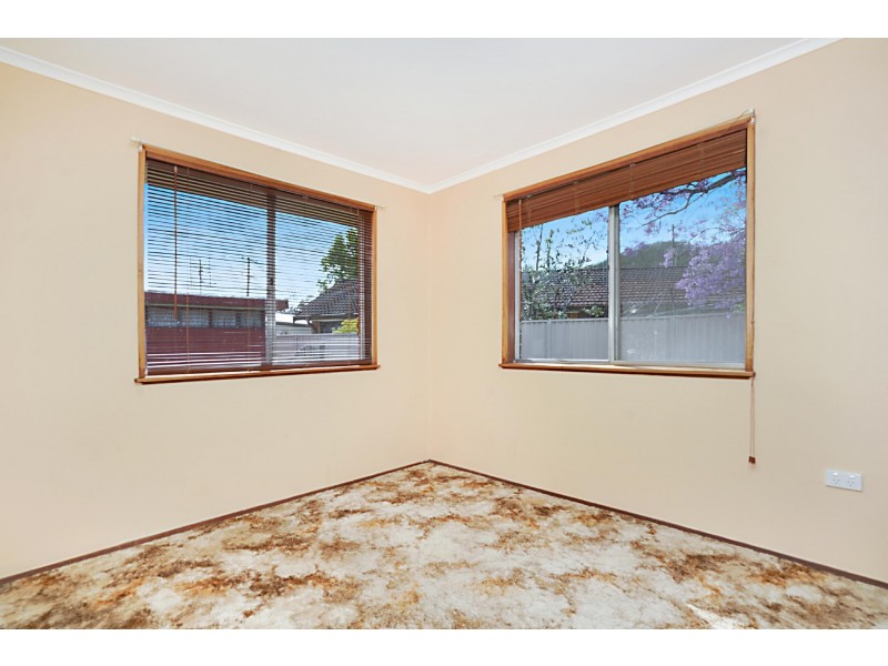 18 Craigend St, Wyoming NSW 2250
