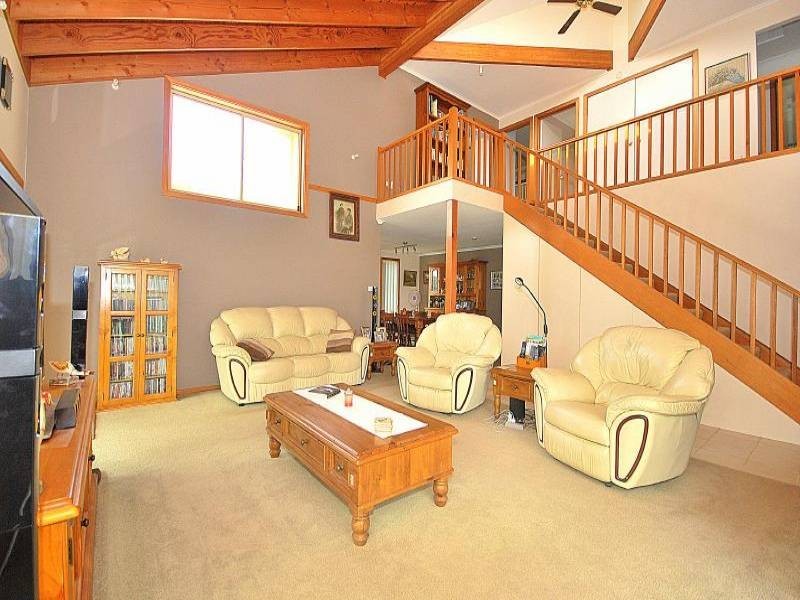 28 Walmsley, Ourimbah NSW 2258
