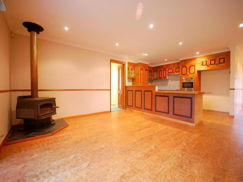 35 Brittany Crescent, Kariong NSW 2250