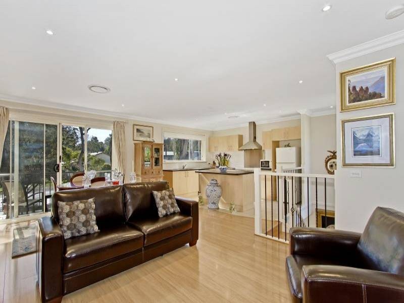 2/6 Bradys Gully Road, North Gosford NSW 2250