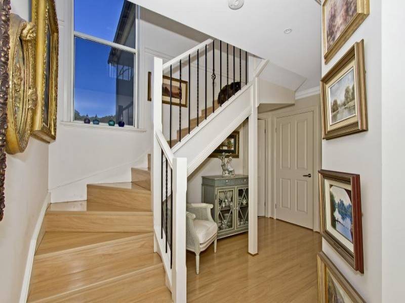 2/6 Bradys Gully Road, North Gosford NSW 2250