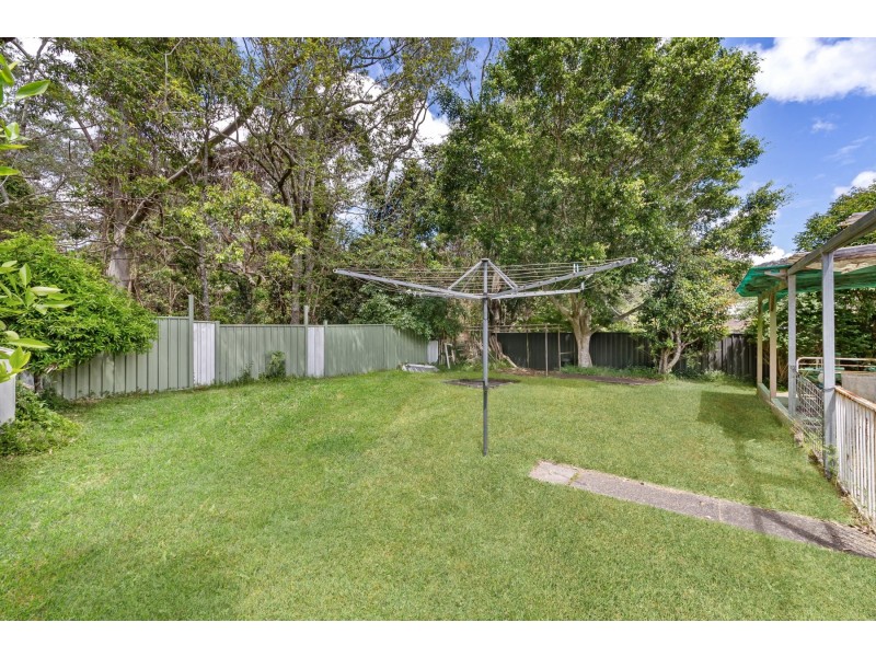 6 Elkhorn Close, Wyoming NSW 2250