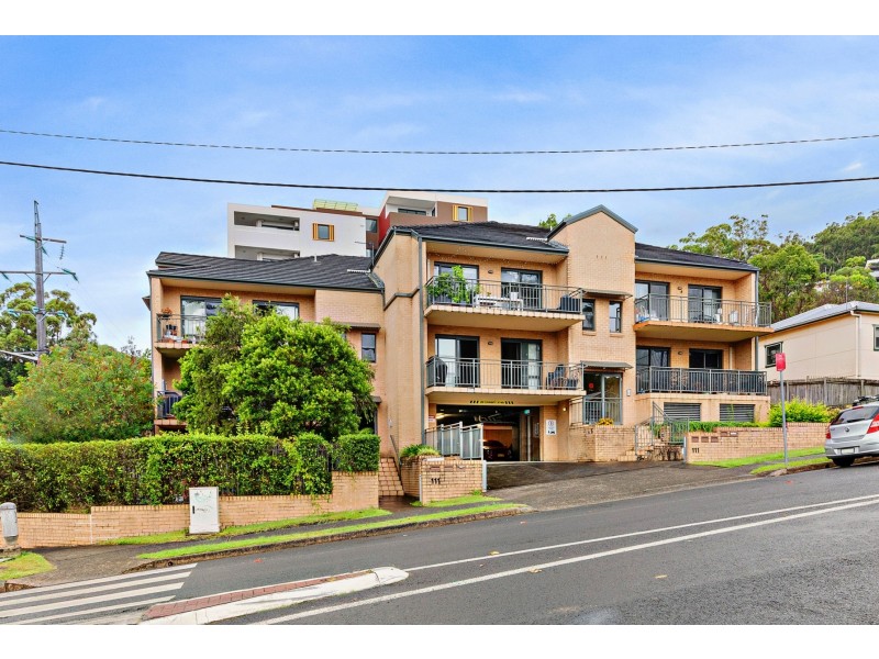 2/111 Faunce Street (West), Gosford NSW 2250