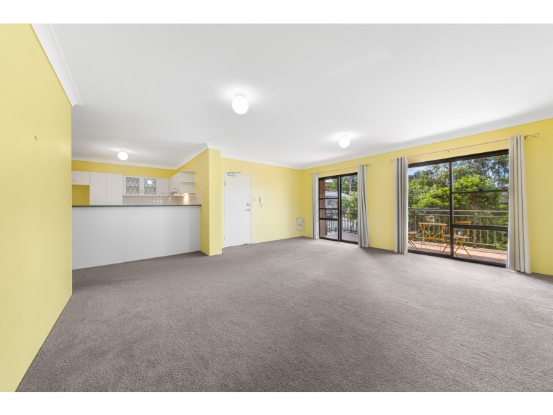 2/111 Faunce Street (West), Gosford NSW 2250