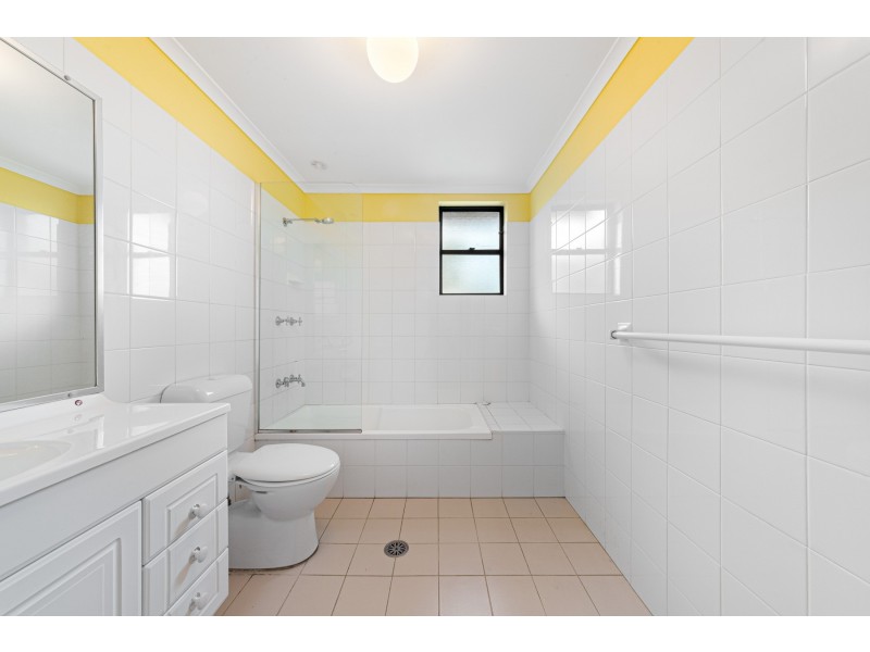 2/111 Faunce Street (West), Gosford NSW 2250