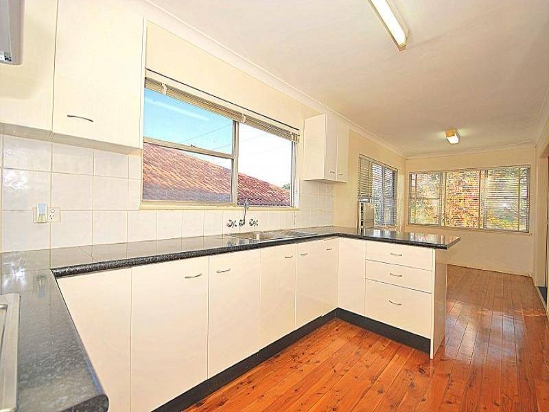 19 Day Street, Wyoming NSW 2250