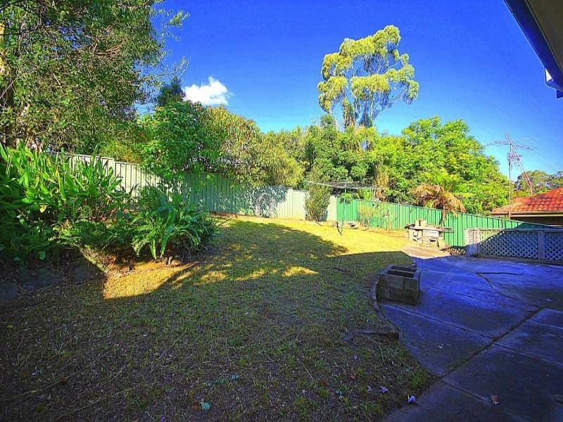 19 Day Street, Wyoming NSW 2250