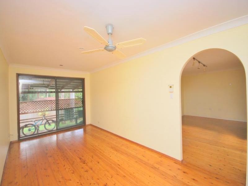 32 Rainforest Street, Wyoming NSW 2250