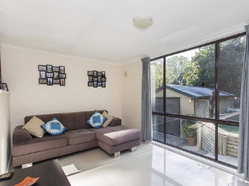 3 Pangari Close, Wyoming NSW 2250