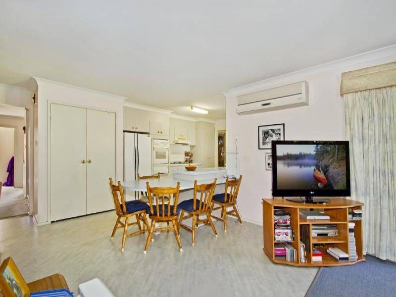 5 Blue Crane Close, Narara NSW 2250