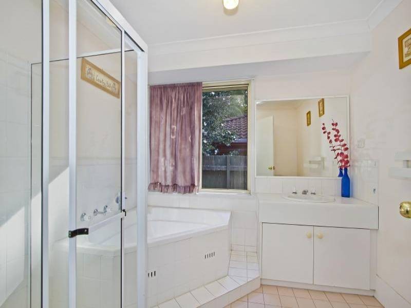 5 Blue Crane Close, Narara NSW 2250