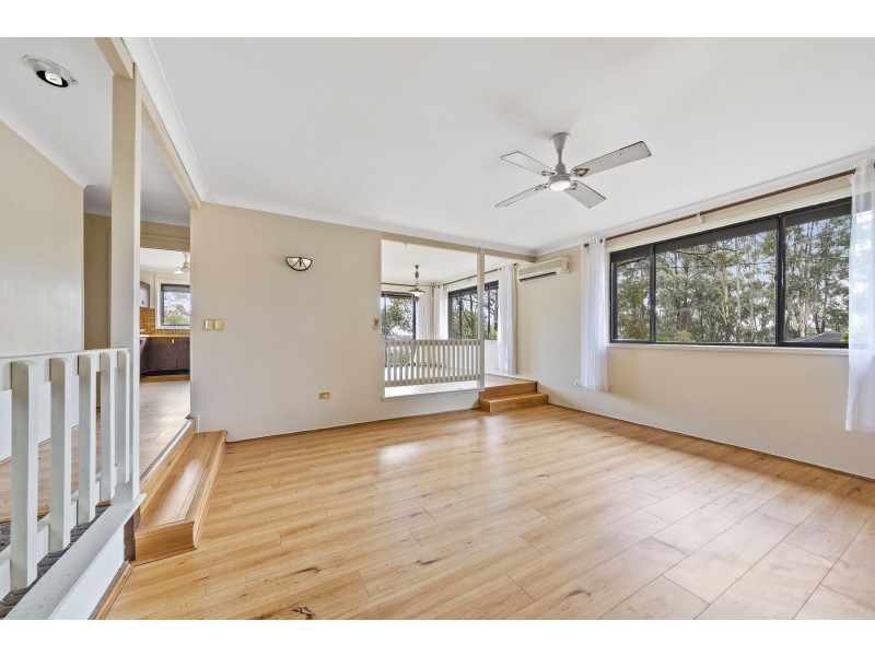 18 Mindaree Avenue, Wyoming NSW 2250