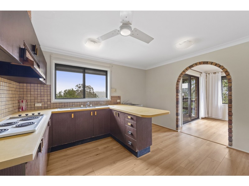 18 Mindaree Avenue, Wyoming NSW 2250