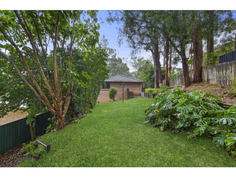 18 Mindaree Avenue, Wyoming NSW 2250