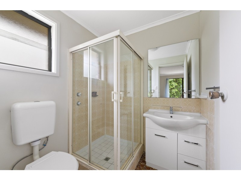 18 Mindaree Avenue, Wyoming NSW 2250