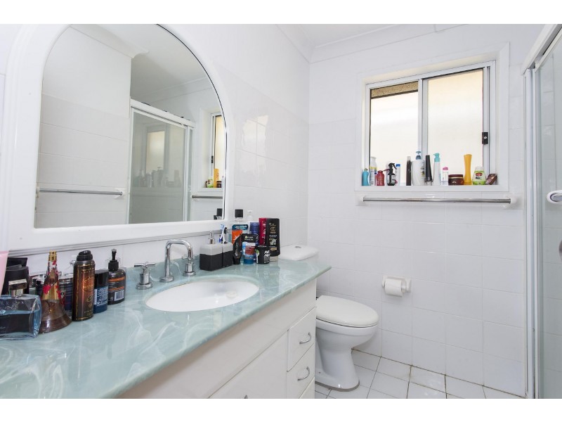 34 Quarterhorse Parade, Wadalba NSW 2259