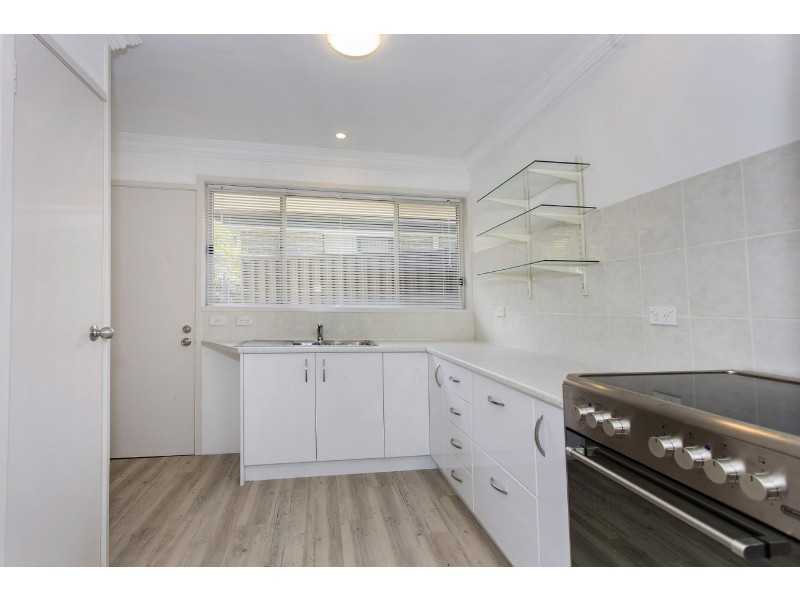 34 Quarterhorse Parade, Wadalba NSW 2259