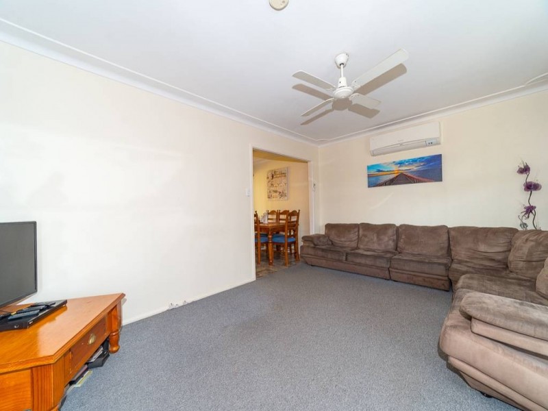 37 orange parade, Wyoming NSW 2250