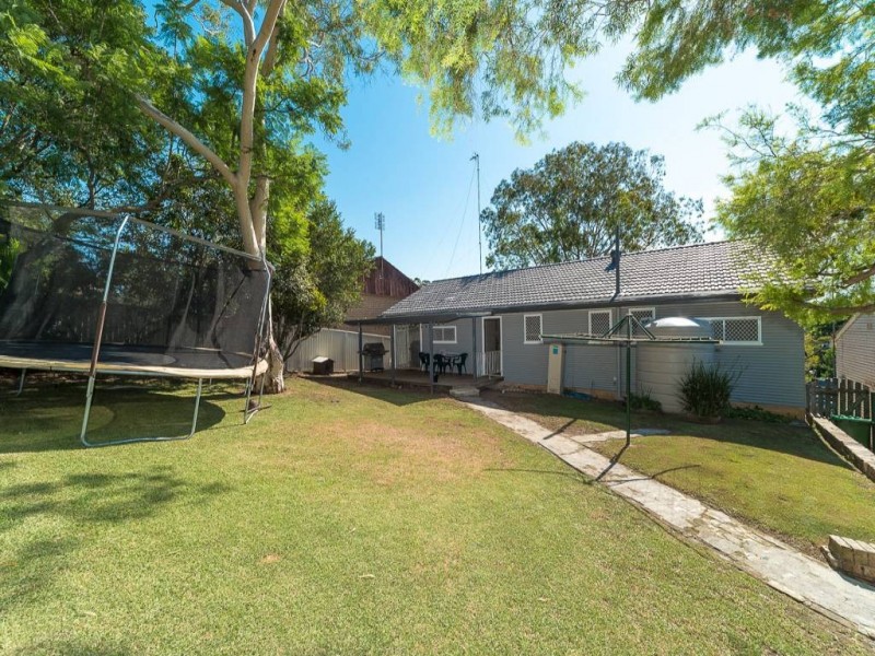 37 orange parade, Wyoming NSW 2250