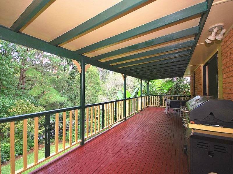 5 Fragar Avenue, Wyoming NSW 2250