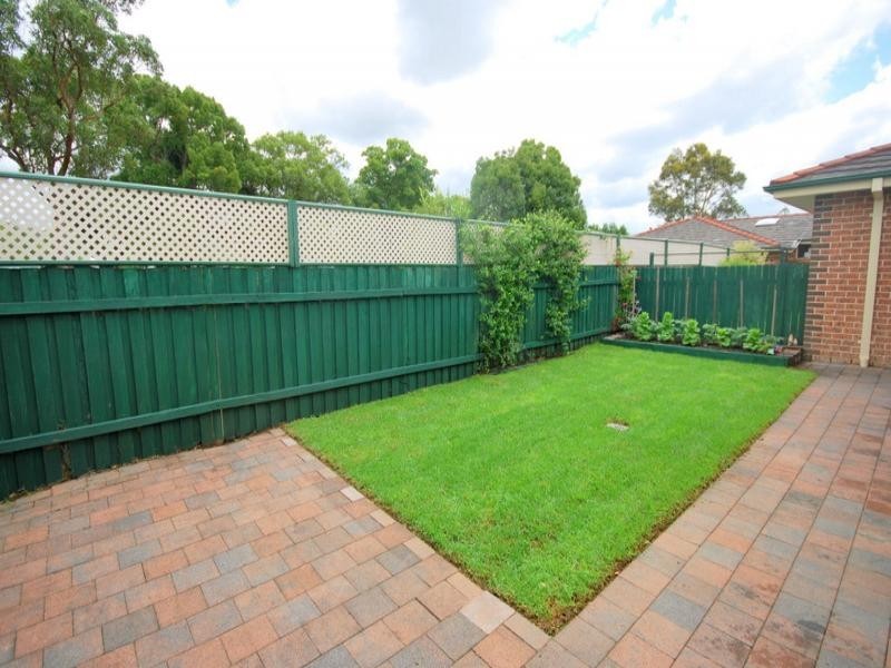 17/31 Cary Street, Wyoming NSW 2250