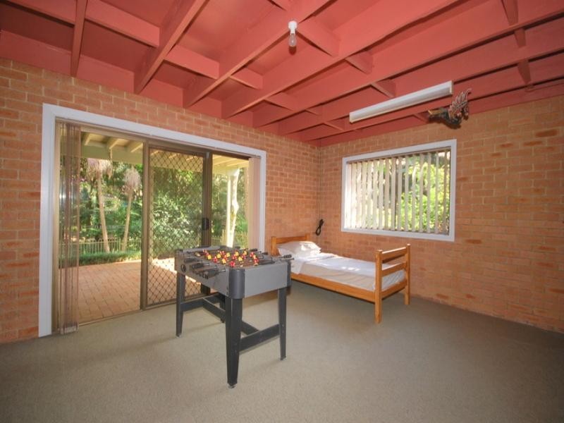 12 Calantha Drive, Wyoming NSW 2250