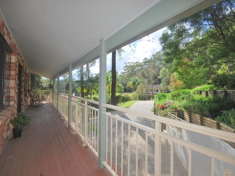 12 Calantha Drive, Wyoming NSW 2250