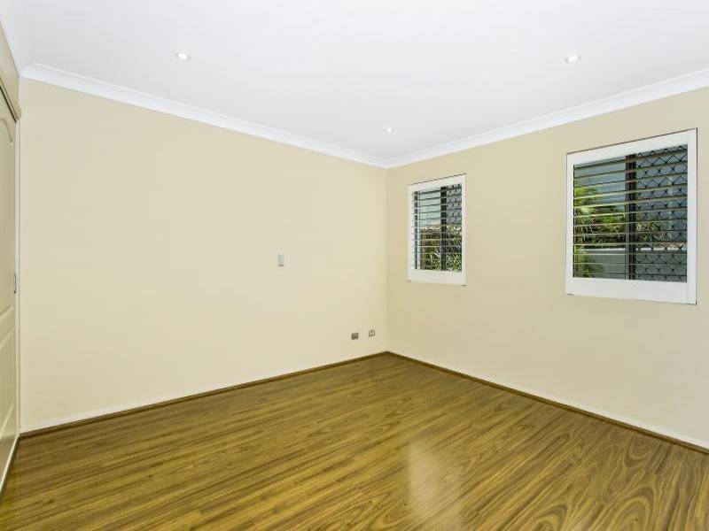 4/13-15 Moore Street, West Gosford NSW 2250