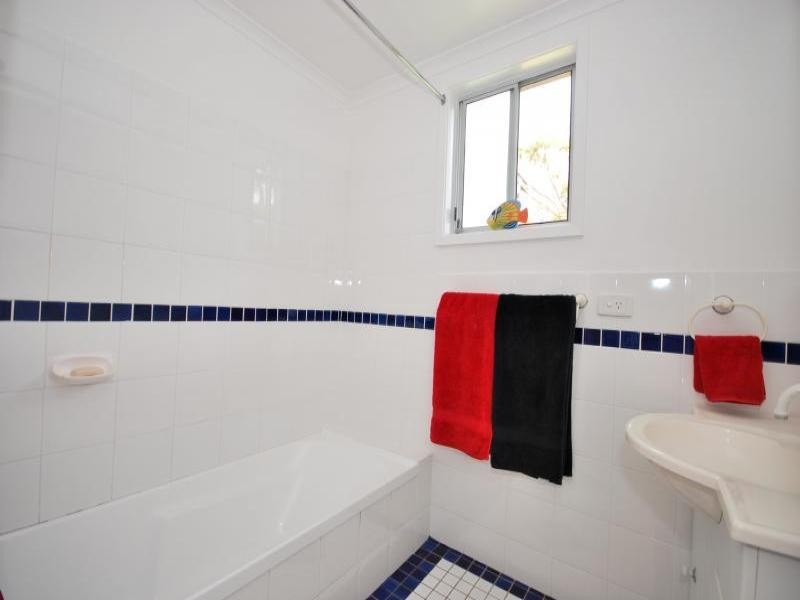 3 Murrumbooee Place, Tascott NSW 2250