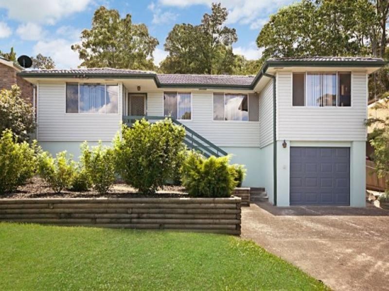 11 Angus Avenue, Wyoming NSW 2250