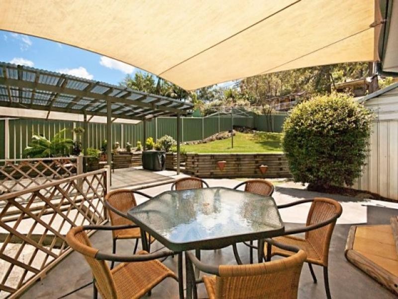 11 Angus Avenue, Wyoming NSW 2250