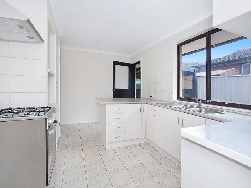 1 Neeworra Avenue, Narara NSW 2250